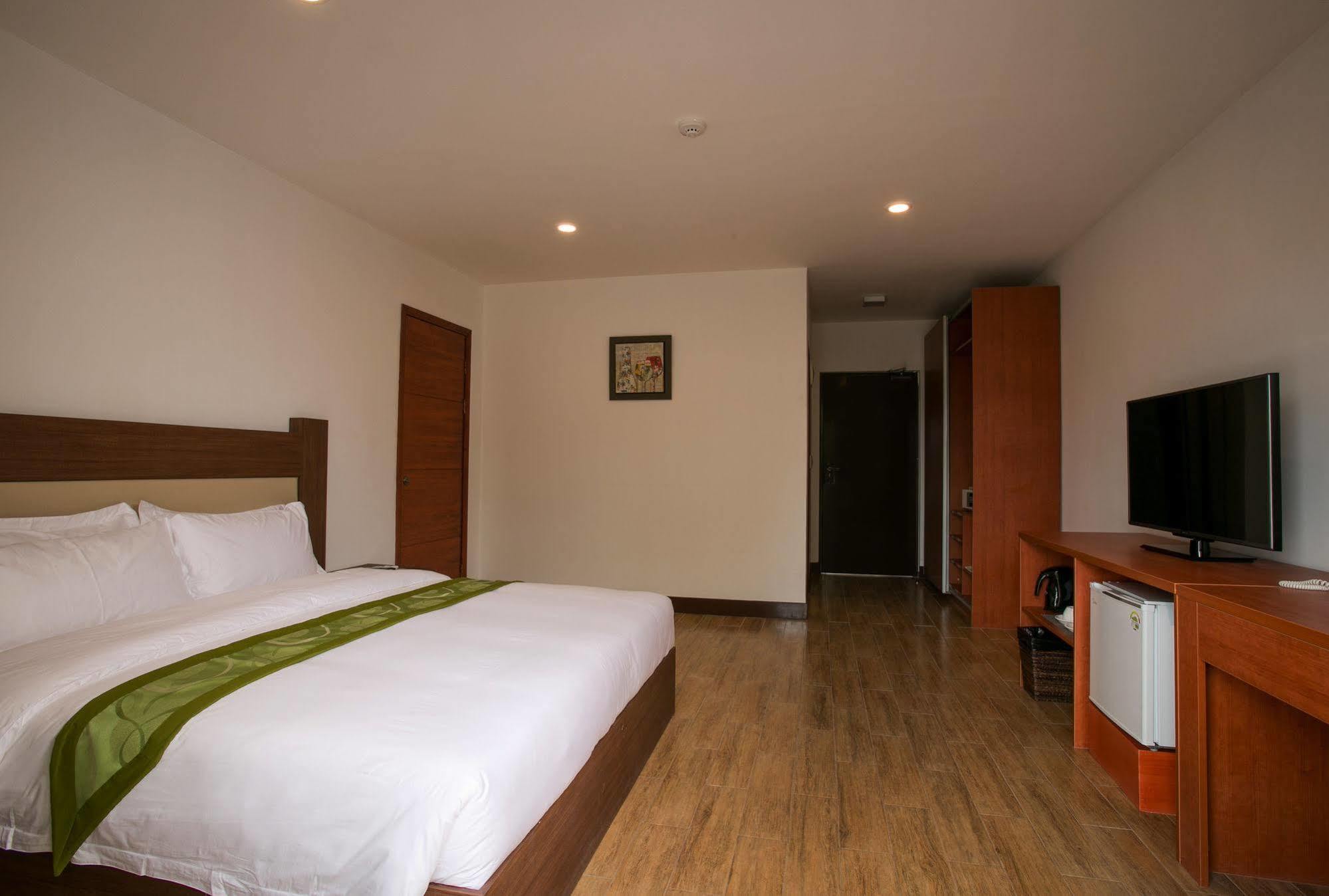 กาบิ รีสอร์ต แอนด์ สปา Hotel Cordova  ภายนอก รูปภาพ